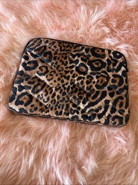 Leopard Print Quilted Zip Pouch